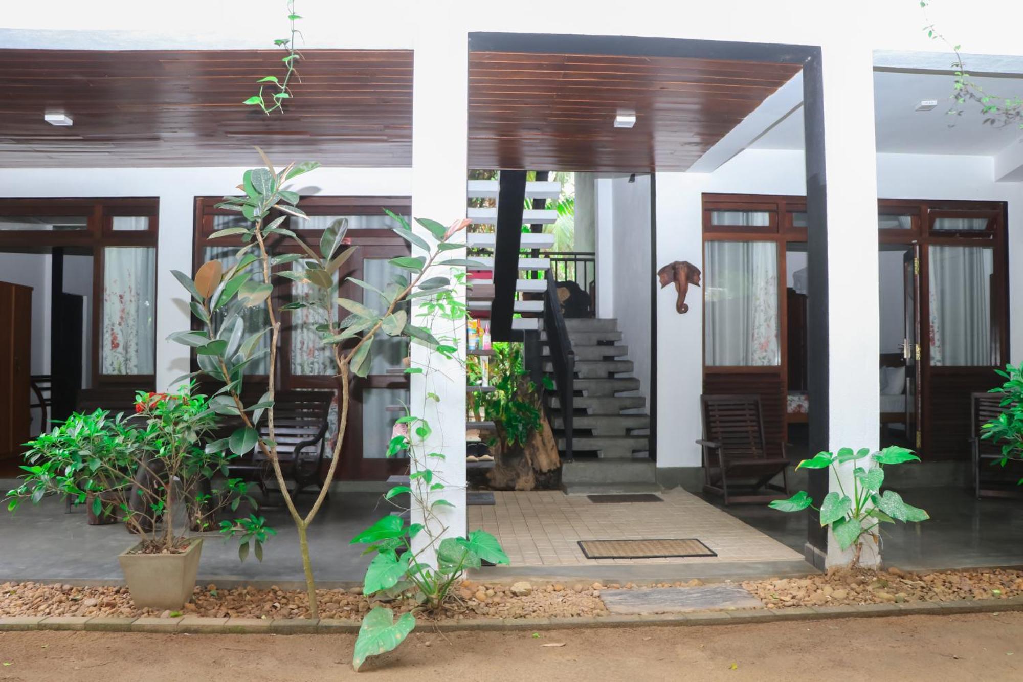 Villa A & A Hikkaduwa Luaran gambar